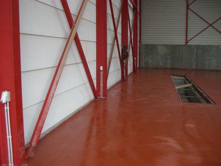 Rode betonvloer