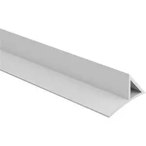 Vellingskant aan bekisting geplaatst